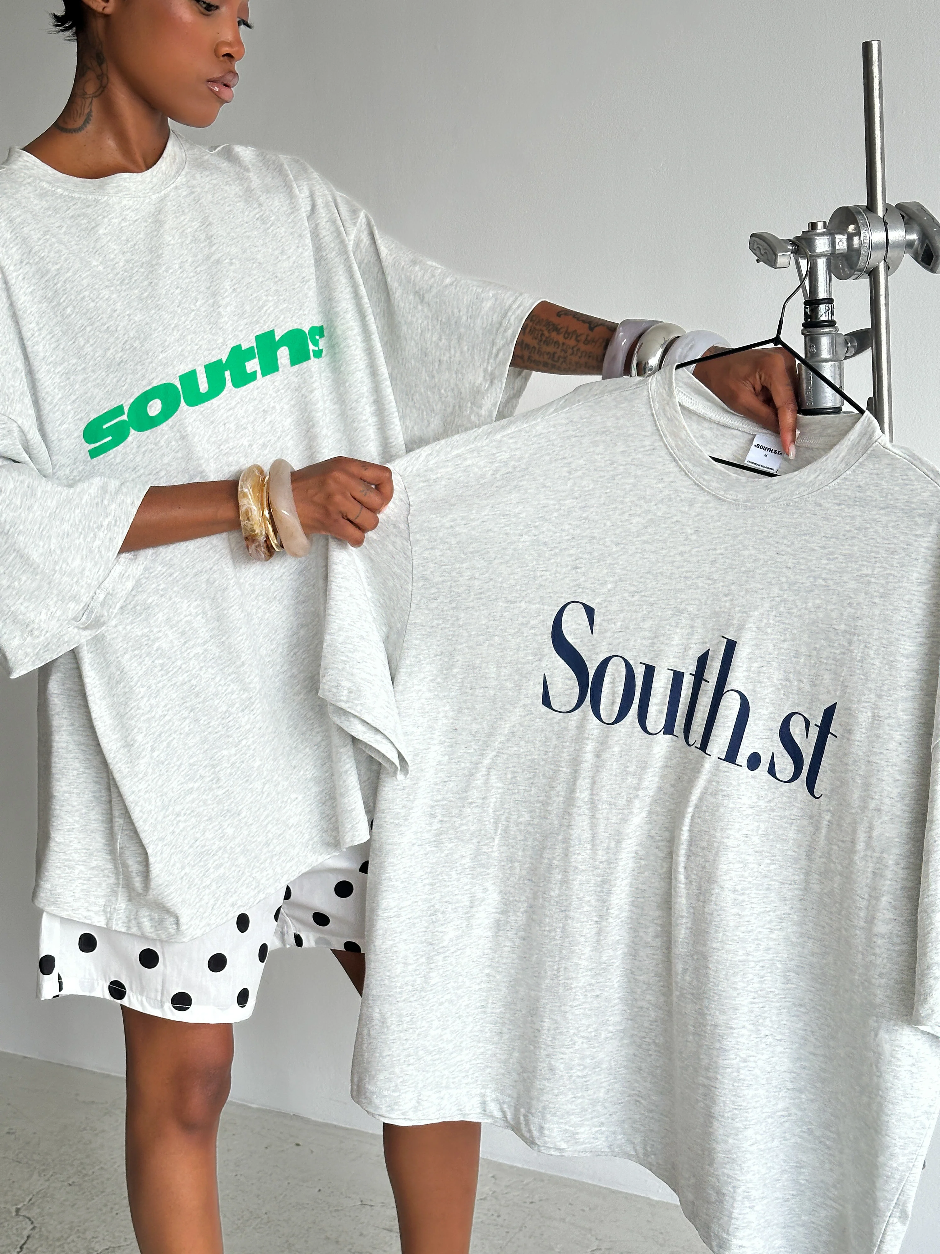SOUTH TEE - Marl Grey / Green - Image 8